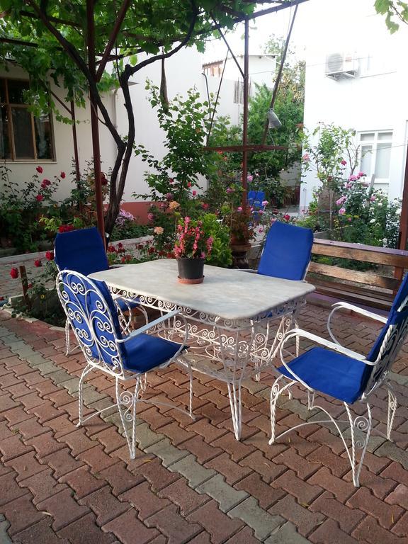 Keramos Pansiyon Finike Exterior foto